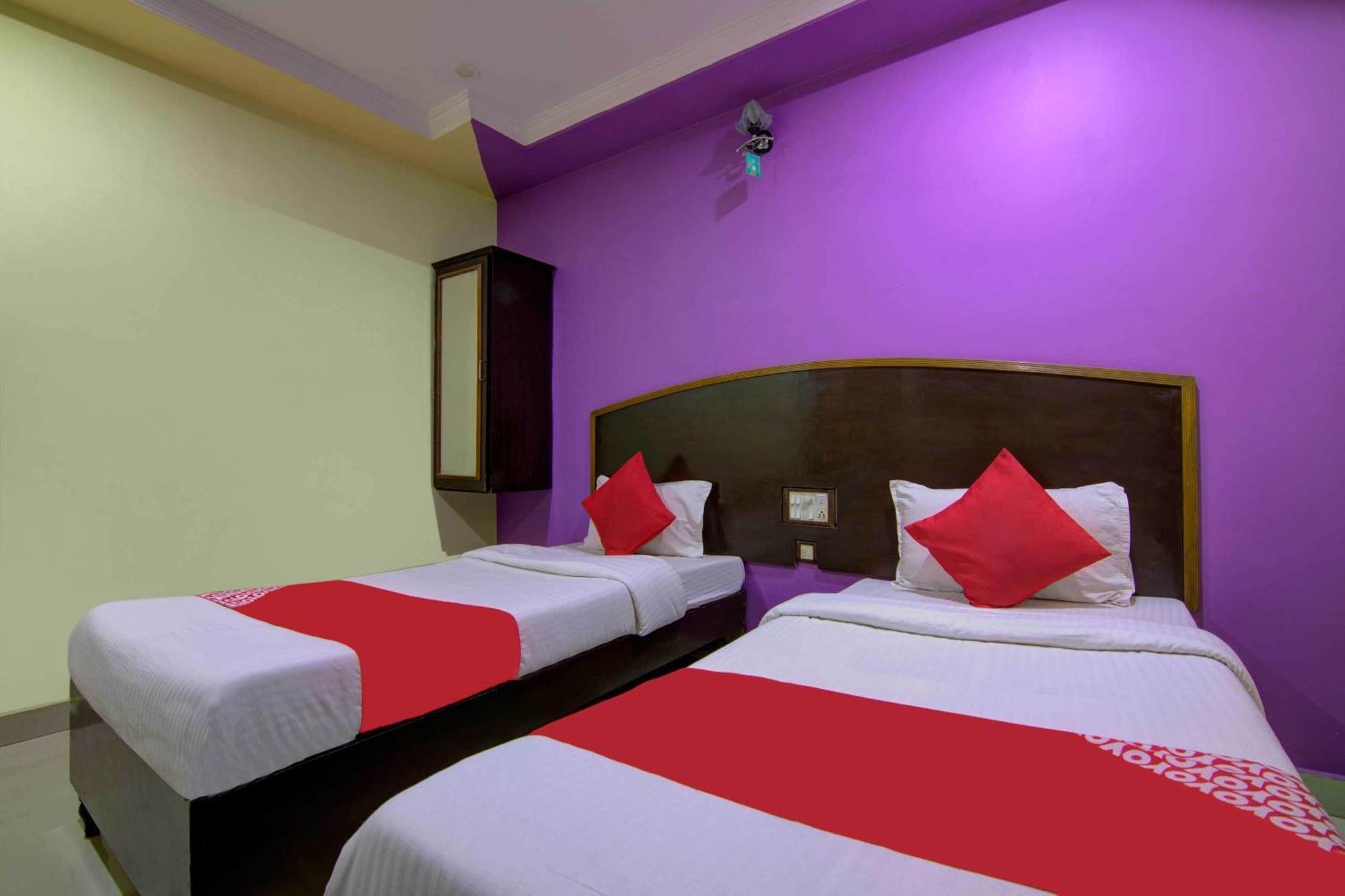 Hotel O K S N Residency Pedda Waltair Εξωτερικό φωτογραφία